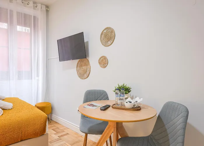 Magnolia Hostel *