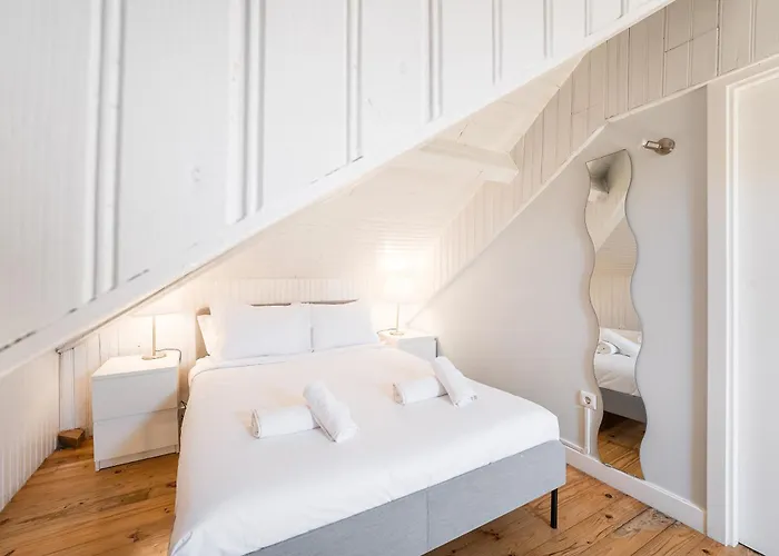 Magnolia אבאירו