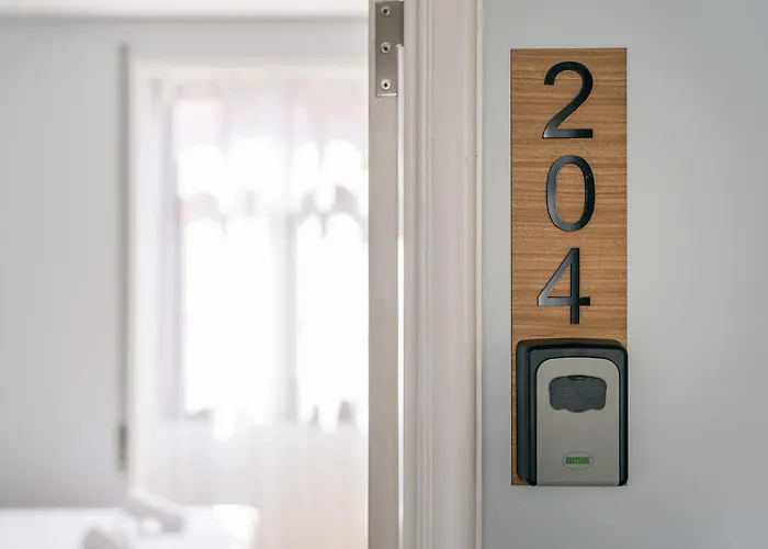 Magnolia אבאירו